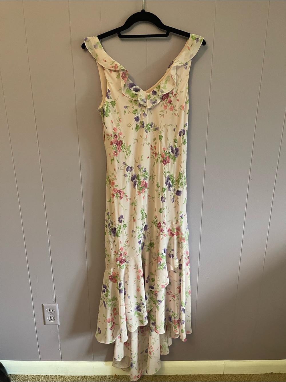 Bloomingdale's Pink Floral Ruffle V-Neck Midi Dress